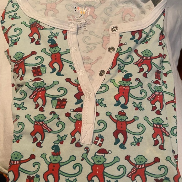 ROLLER RABBIT Christmas pajamas long sleeve and long pants. XS - Picture 4 of 4